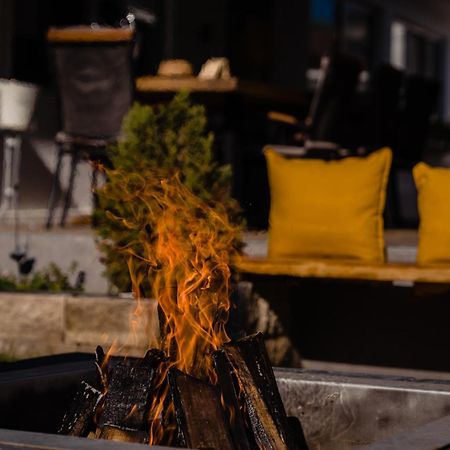 Nb Boutique Hotel Тузла Екстериор снимка