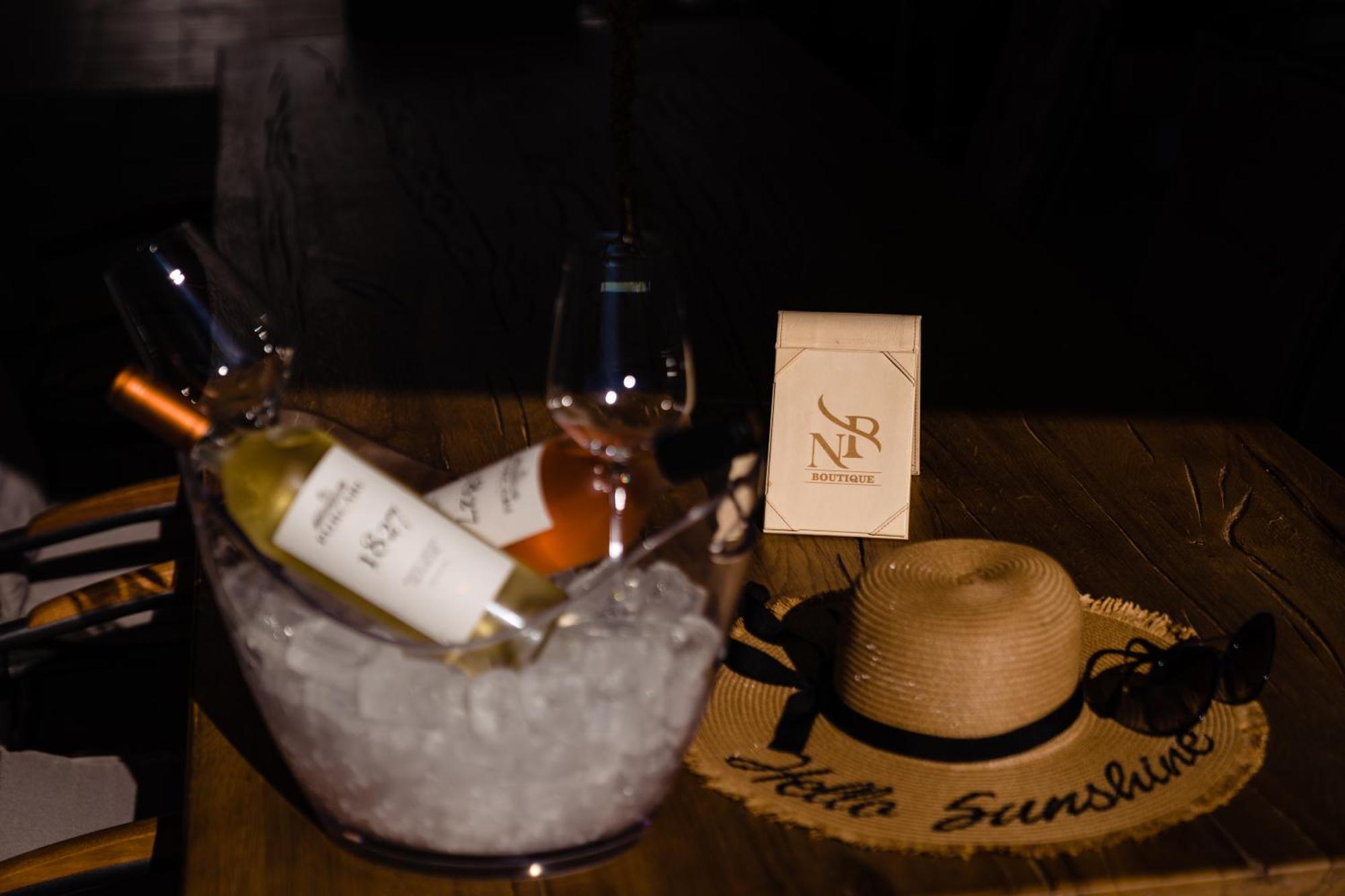 Nb Boutique Hotel Тузла Екстериор снимка