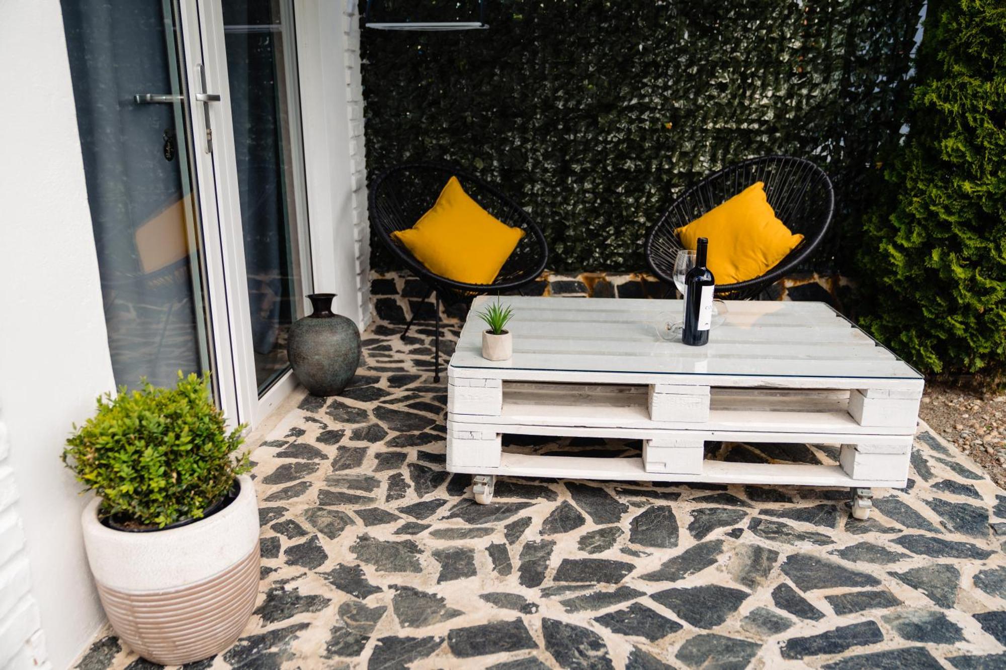 Nb Boutique Hotel Тузла Екстериор снимка