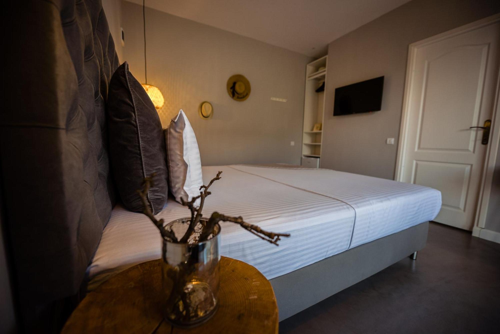 Nb Boutique Hotel Тузла Екстериор снимка