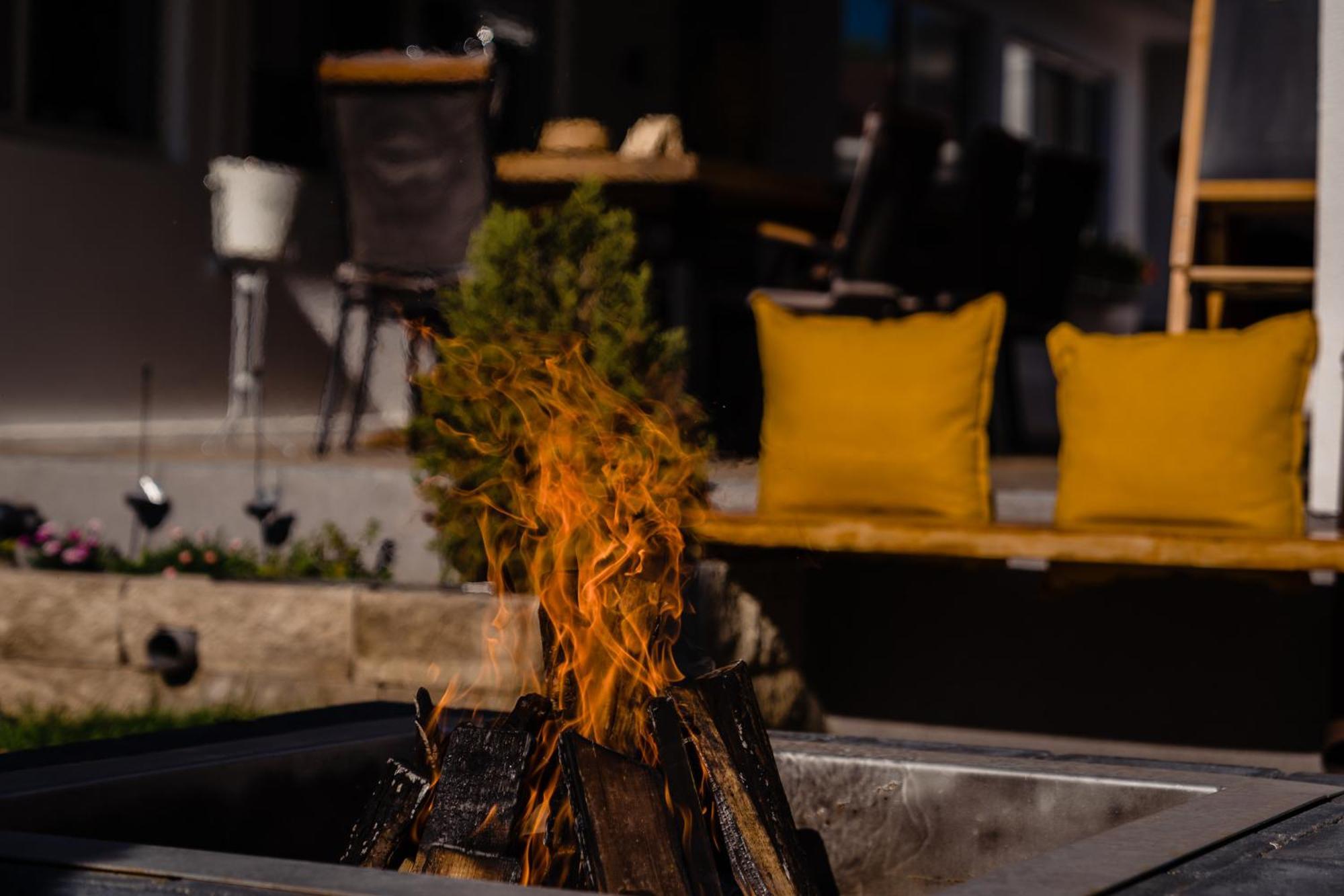 Nb Boutique Hotel Тузла Екстериор снимка